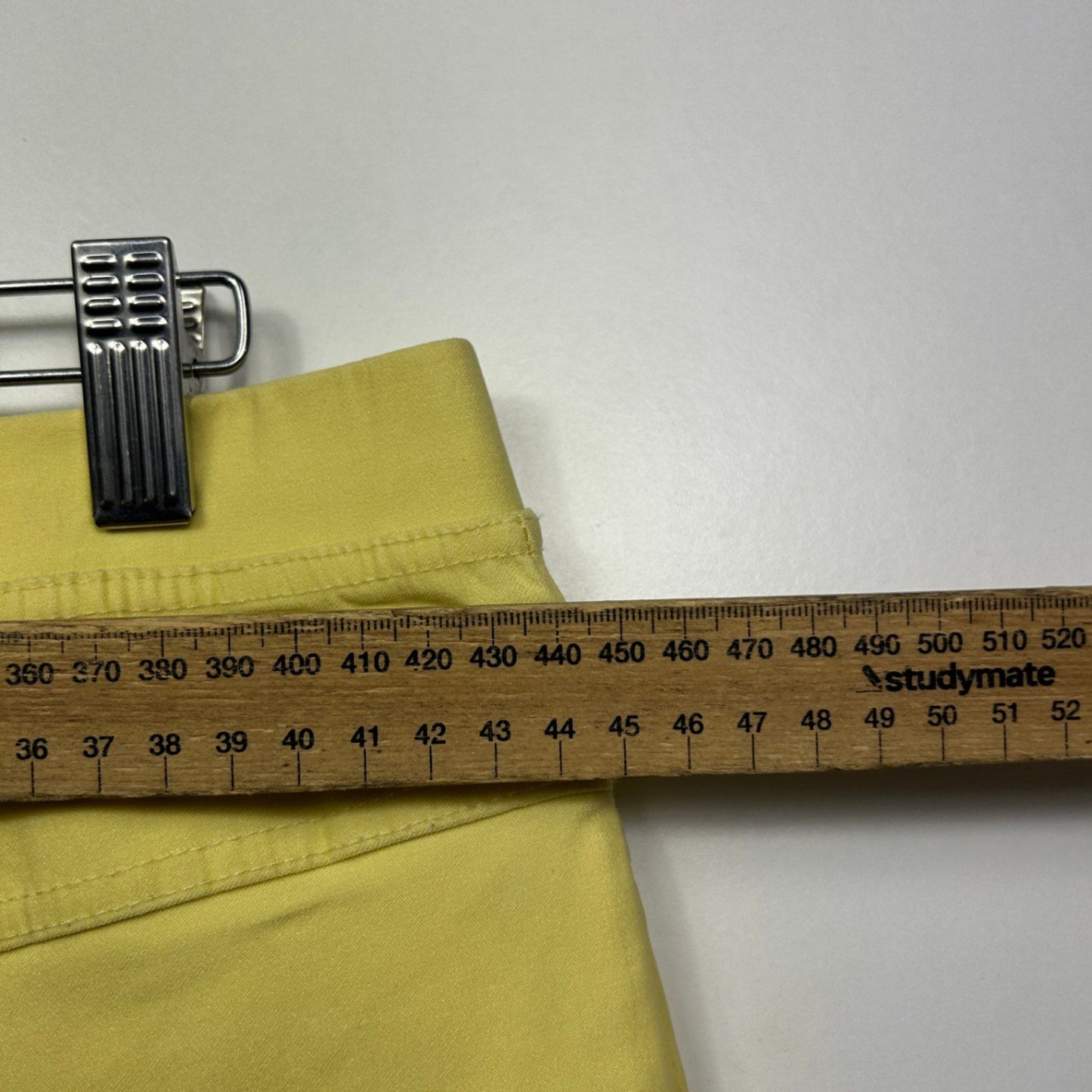 Quelque Womens Cropped Yellow Pants Embroidered Lace Hem Pull On Size 16