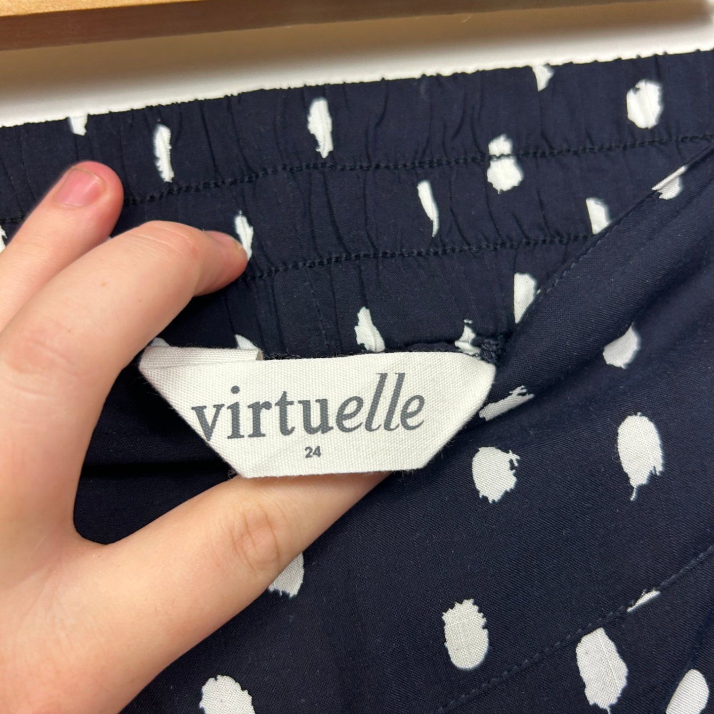 Virtuelle Wide Leg Polka Dot Culottes Navy White Cropped Pants Size 24