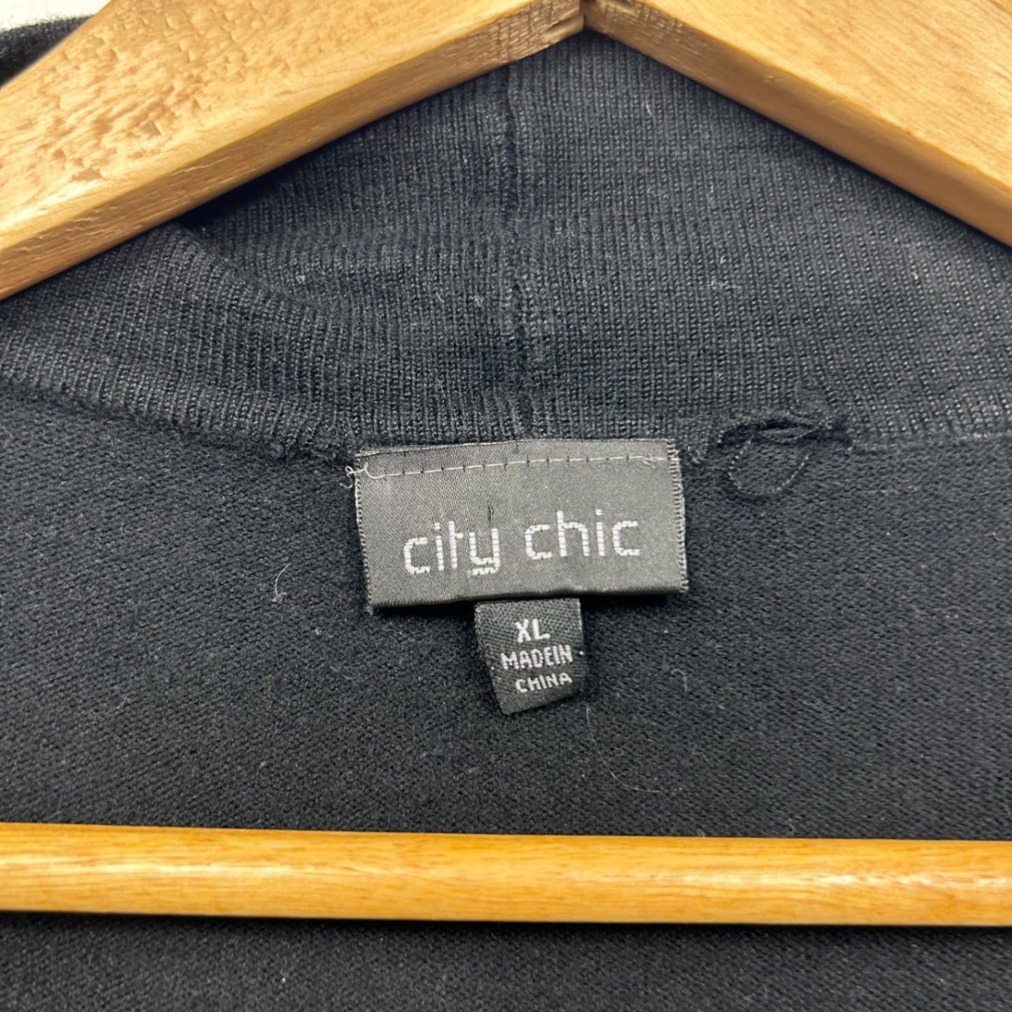 City Chic Black Short Sleeve Open Front Cropped Cardigan Top Size 22 Plus XL