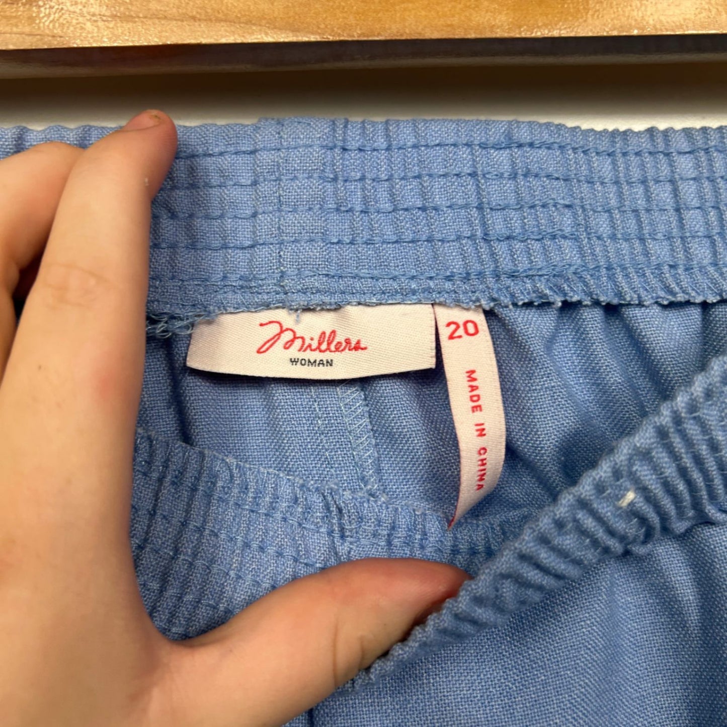 Millers Woman Blue Pockets Pull On Pants Trousers Size 20