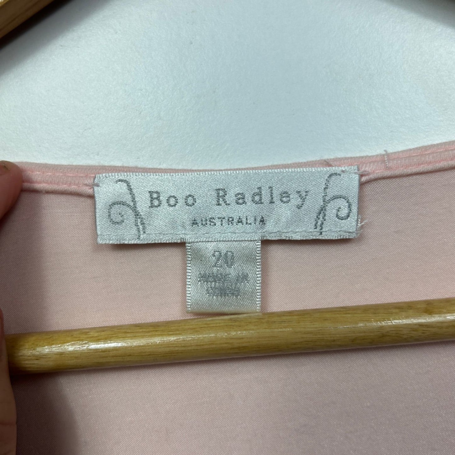 Boo Radley Pink Short Sleeve Embroidered Crochet Blouse Size 20