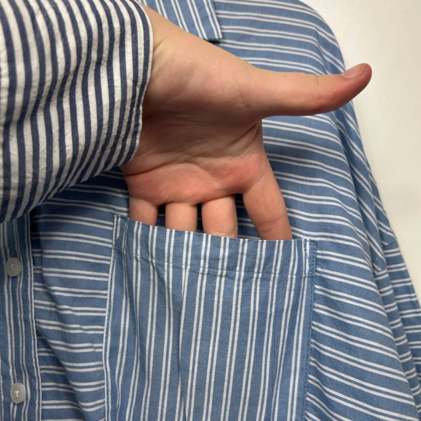 edited Blue White Long Sleeve Business Casual Button-Up Shirt Size L