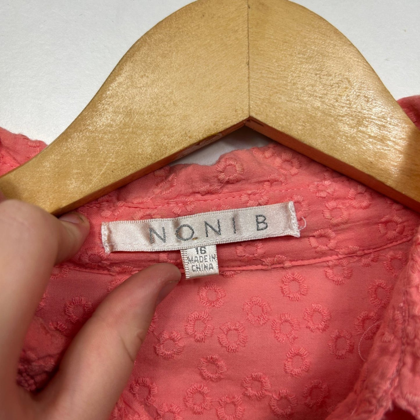 Noni B Embroidered Pink Cotton Long Sleeve Collared Button Up Blouse Size 16