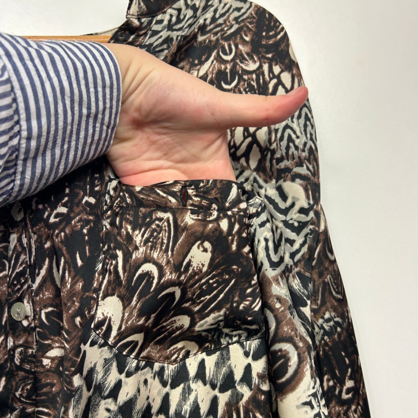 Moda Brown Black Long Sleeve Button Up Blouse Top Size 20