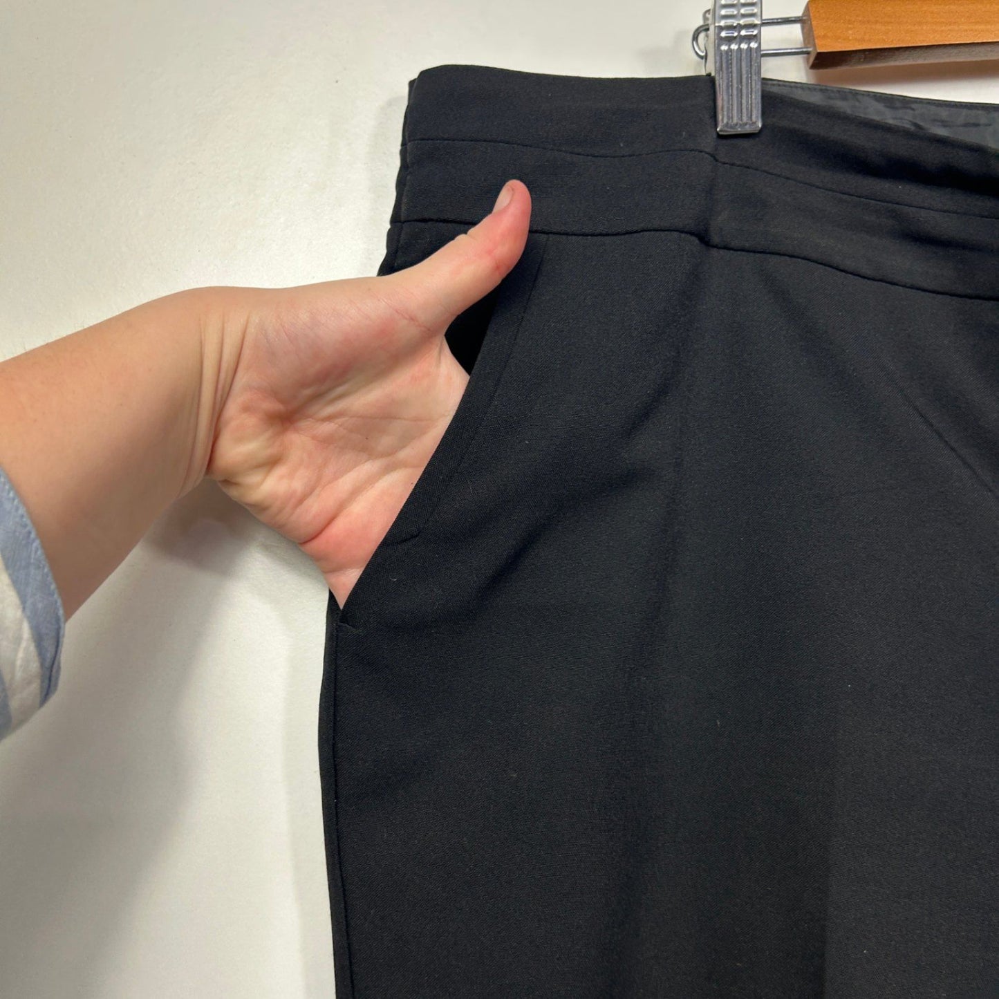 Belle Curve Black Tailored  Zip Fly Pants Pockets Size 20