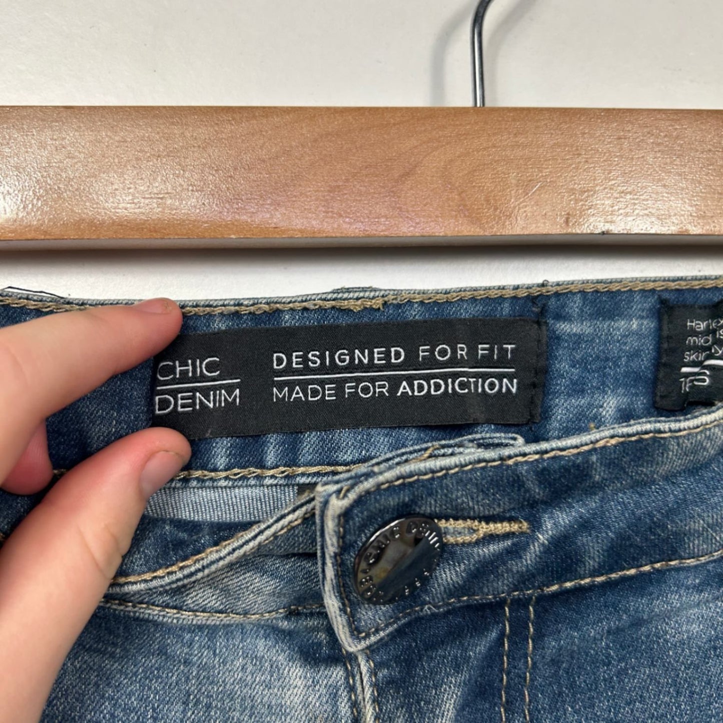 City Chic Denim Women's Blue Cotton Straight Leg Distressed Ripped Jeans Size 16