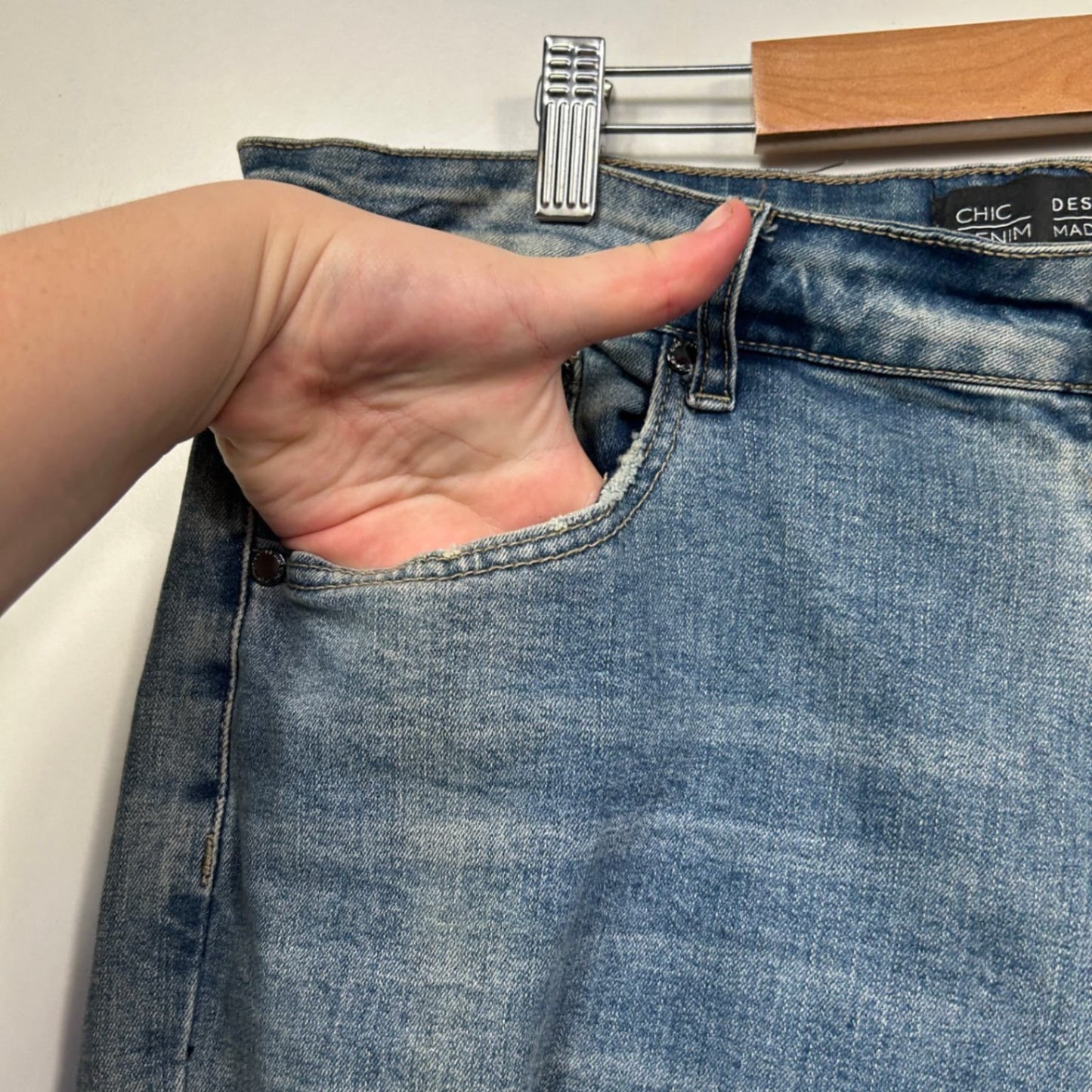 City Chic Denim Women's Blue Cotton Straight Leg Distressed Ripped Jeans Size 16