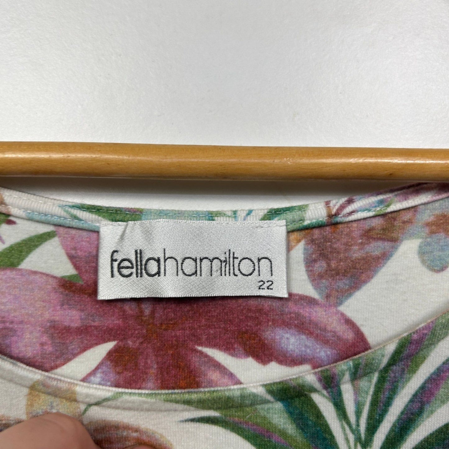 Fella Hamilton Multicoloured Floral Asymetric Hem Top  Blouse Size 22