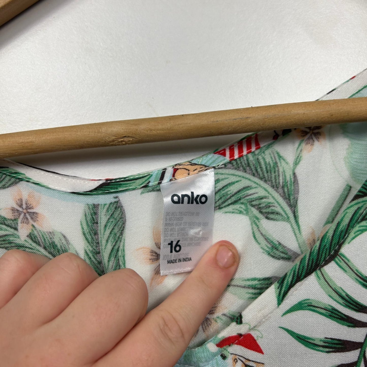 Anko Christmas Viscose Short Sleeve Beach Santa Holiday Dress Size 16