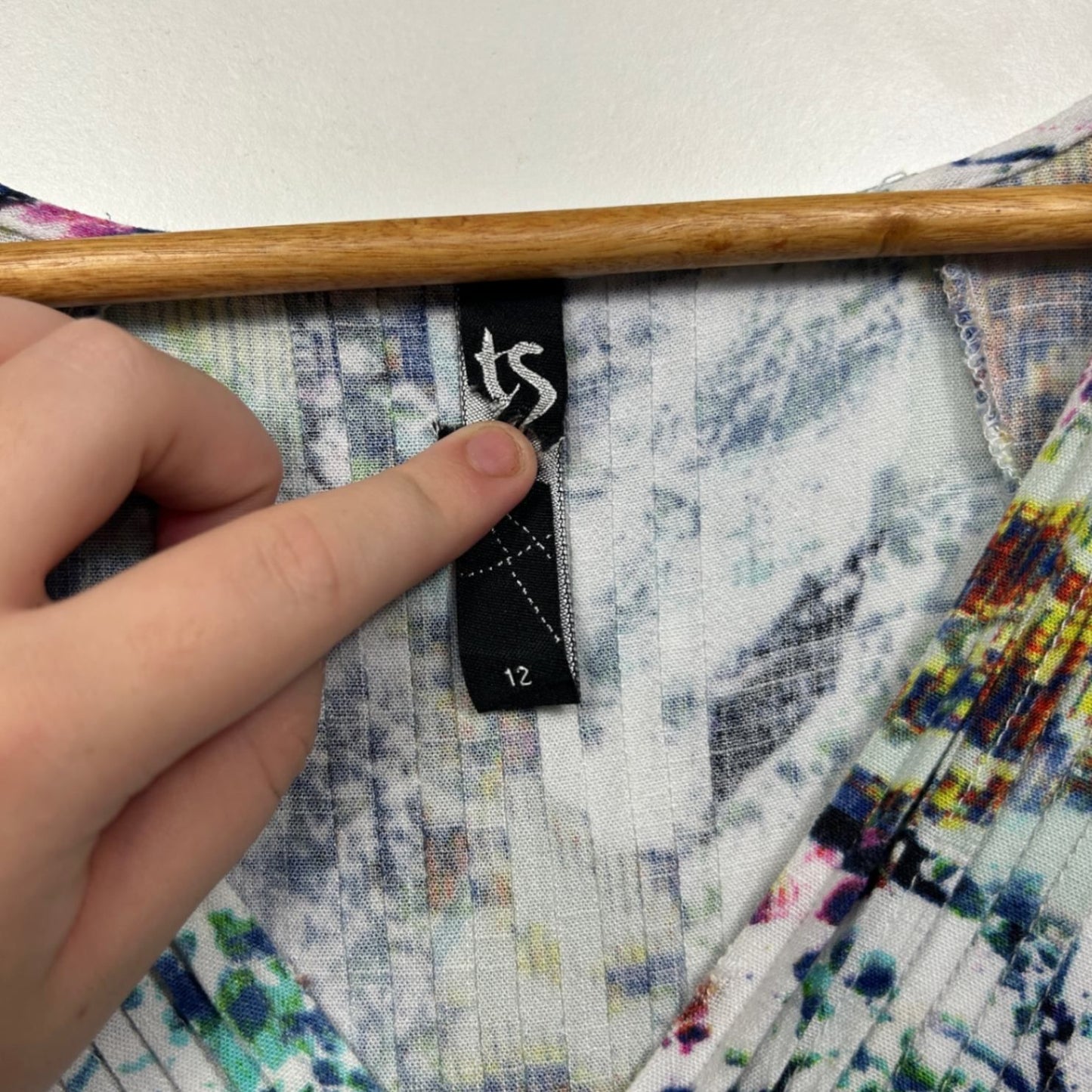 Taking Shape Short Sleeve Pleated Blouse Top Size 12 Multicoloured