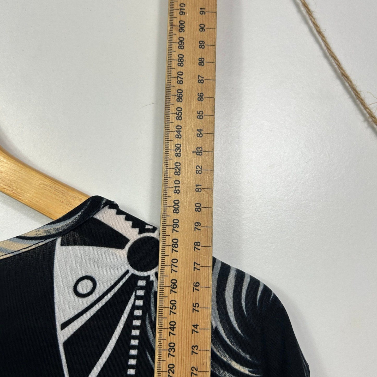 Hourglass Black Beige Long Sleeve Blouse Tunic Top Size 20