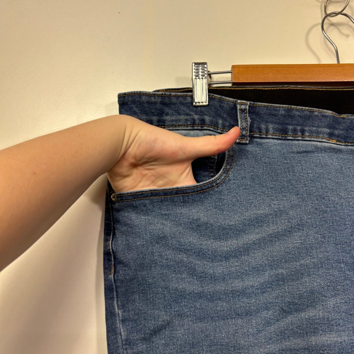 Beme Womens Blue Cotton Denim ElastiC Waist Straight Leg Jeans Size 24