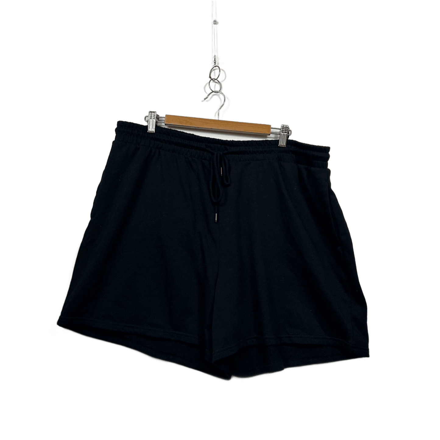 Isobelle Black Relaxed Pockets Pull-on Casual Shorts Size 20