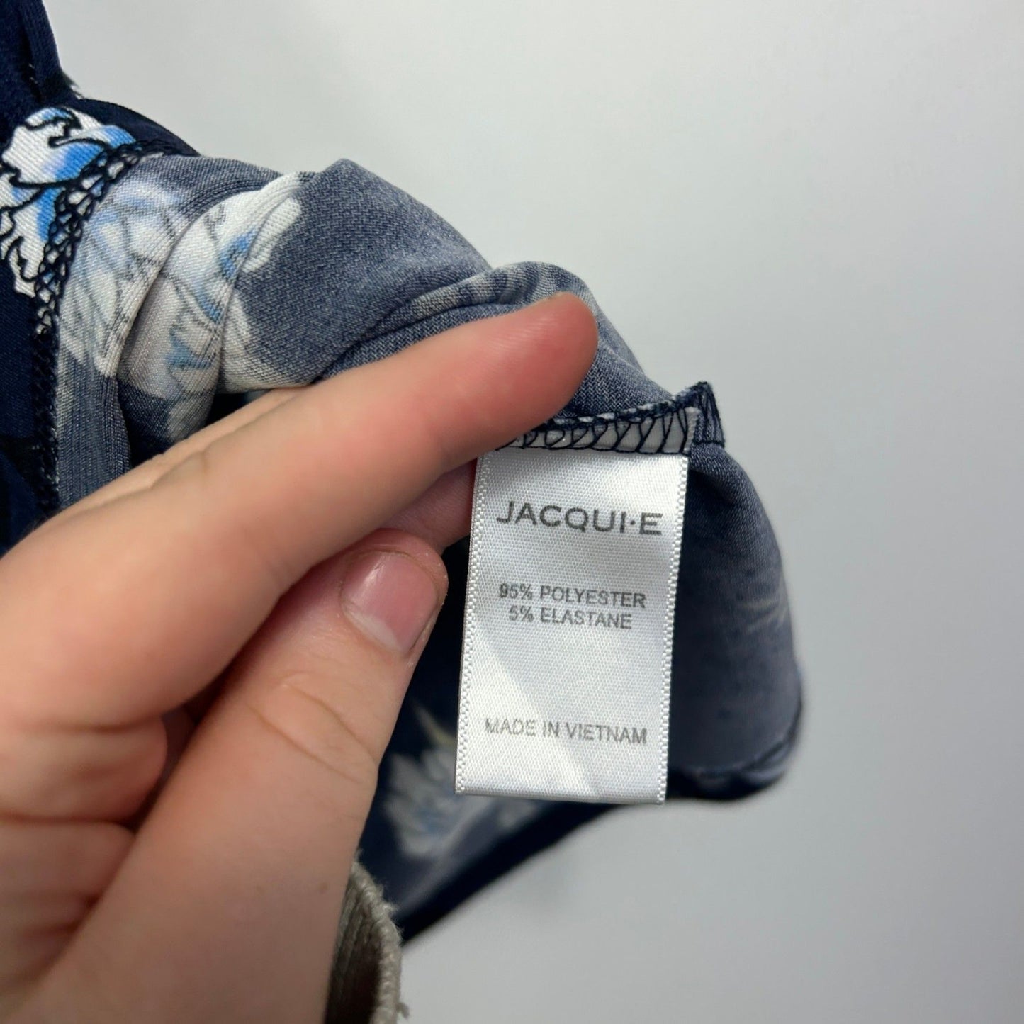 Jacqui E Navy Floral Short Sleeve Top Size 14  Large