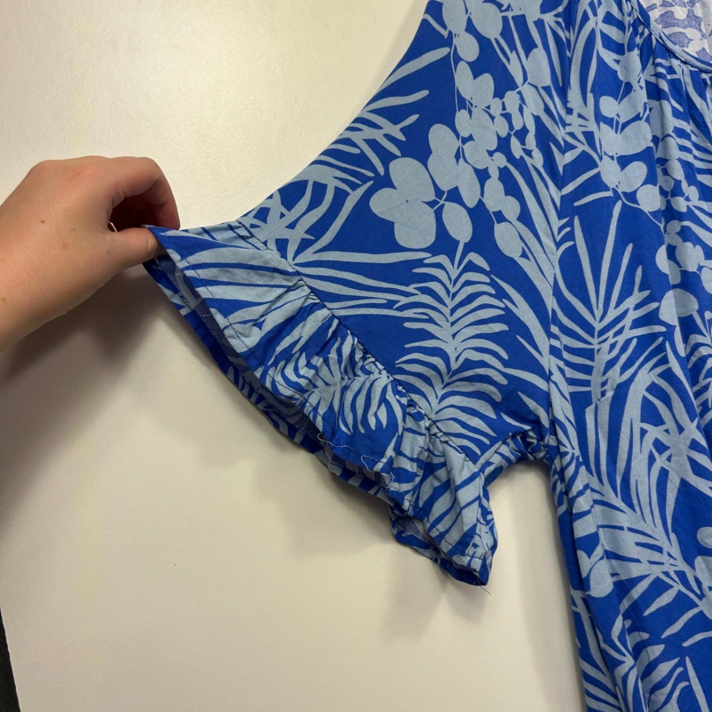 Millers Womens Blue Viscose Short Sleeve Floral Top Blouse Size 20