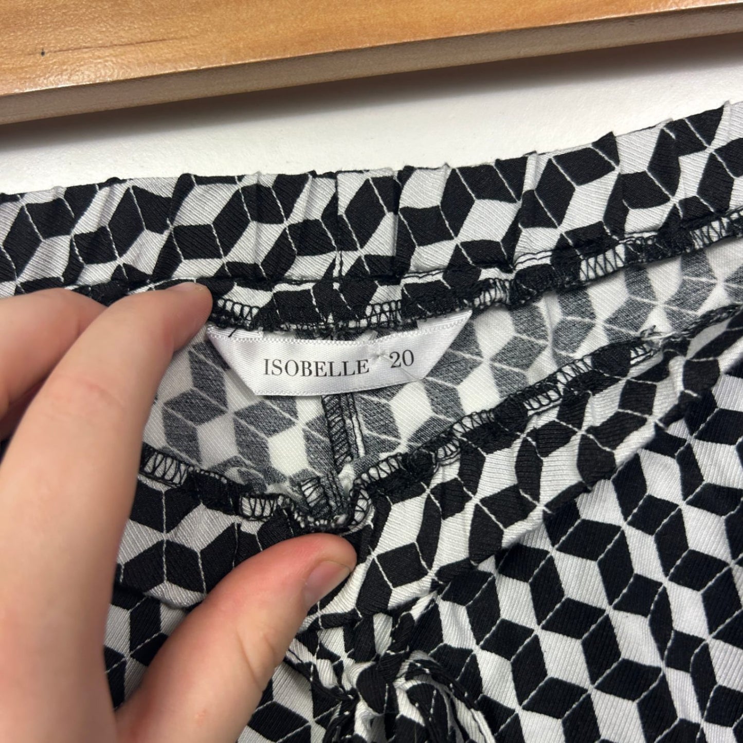 Isobelle Womens Black White Geometric Wide Leg Pants Pull-on Size 20