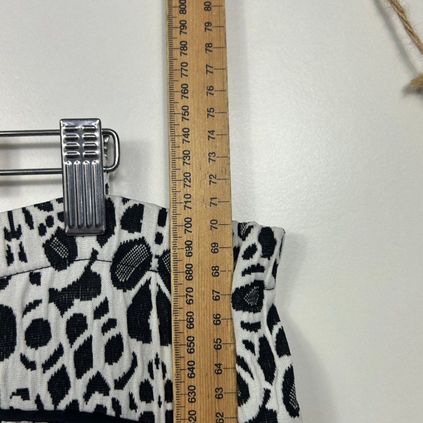 Queenspark Womens Grey Textured Black Knee Length A-line Skirt Size 2XL