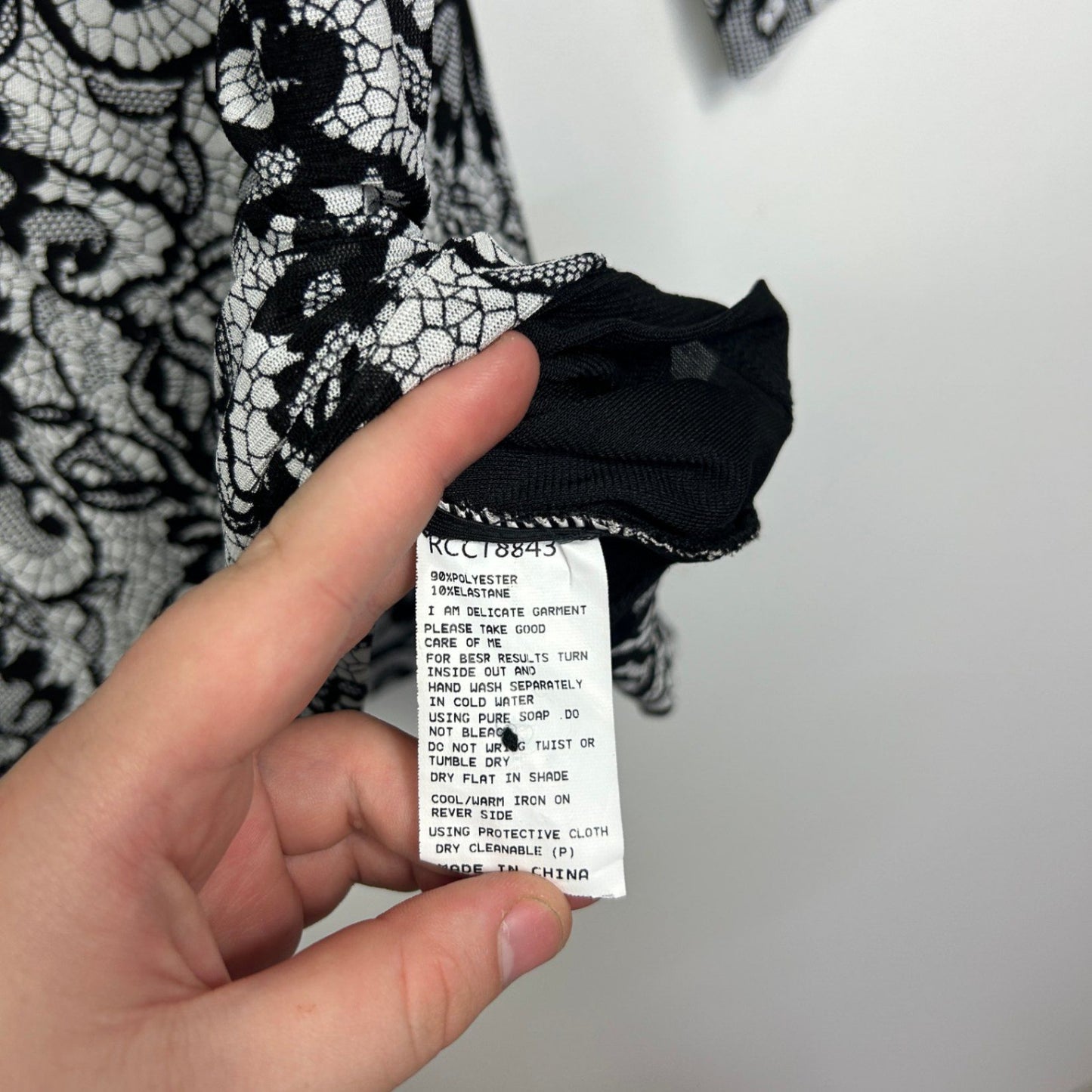 Cordelia St Black White Long Sleeve Top Blouse Size 16