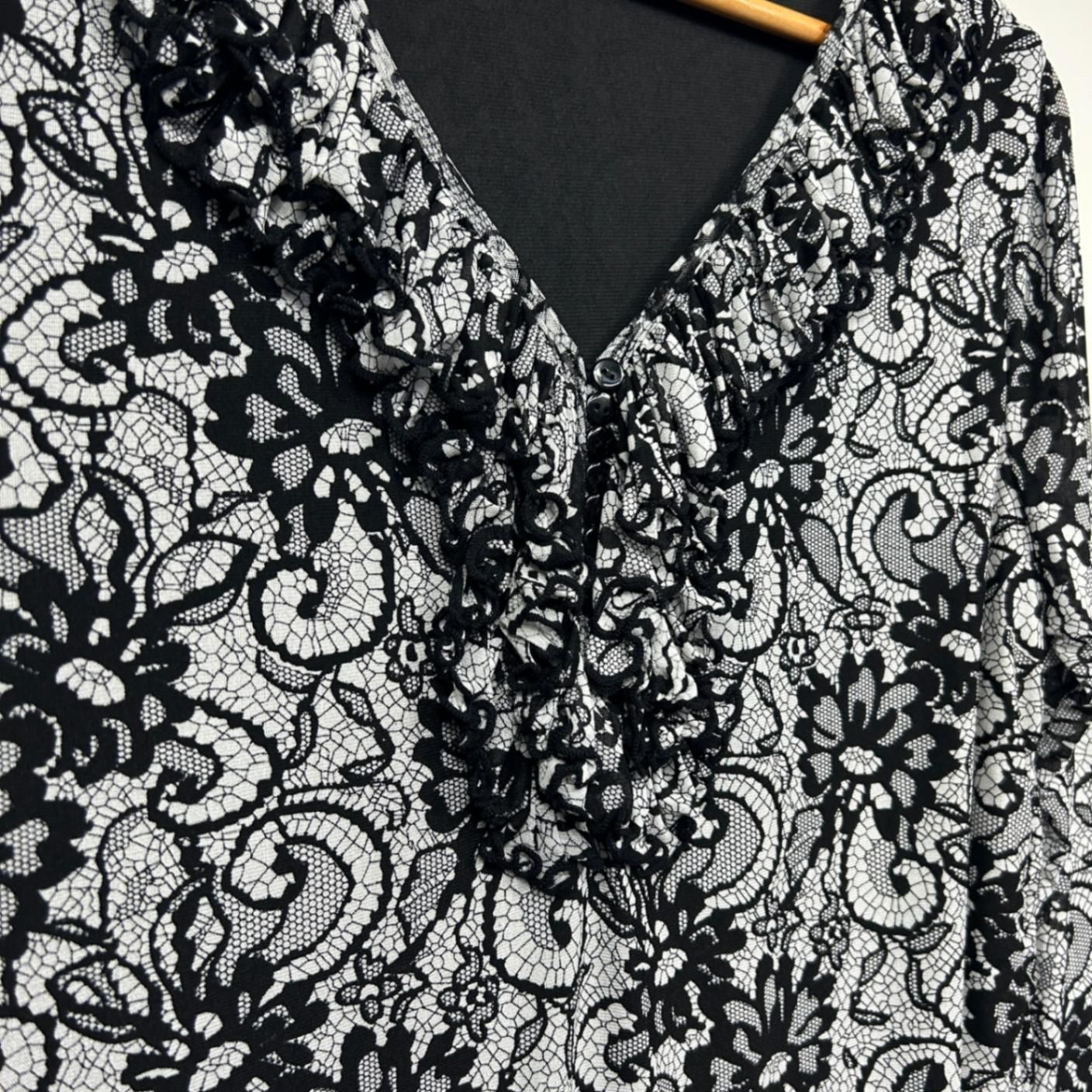 Cordelia St Black White Long Sleeve Top Blouse Size 16