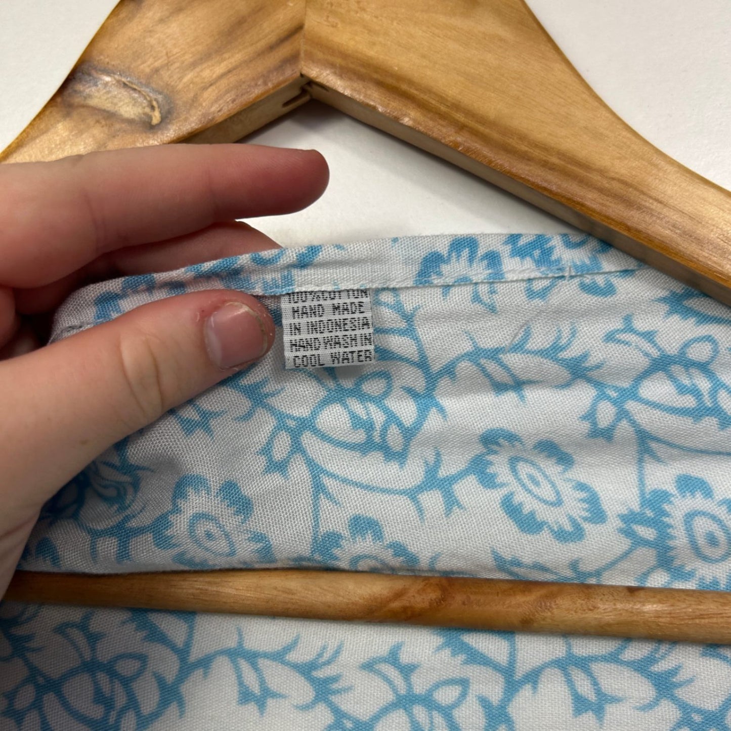 Boho Hippie Blue White Paisley Sequins Sleeveless Vest Open Front Kimono Top