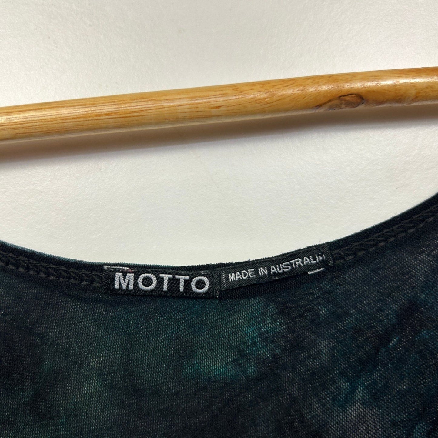 Motto Black Green Tie-Dye Pockets Sleeveless Tunic Top Size 14 - 16