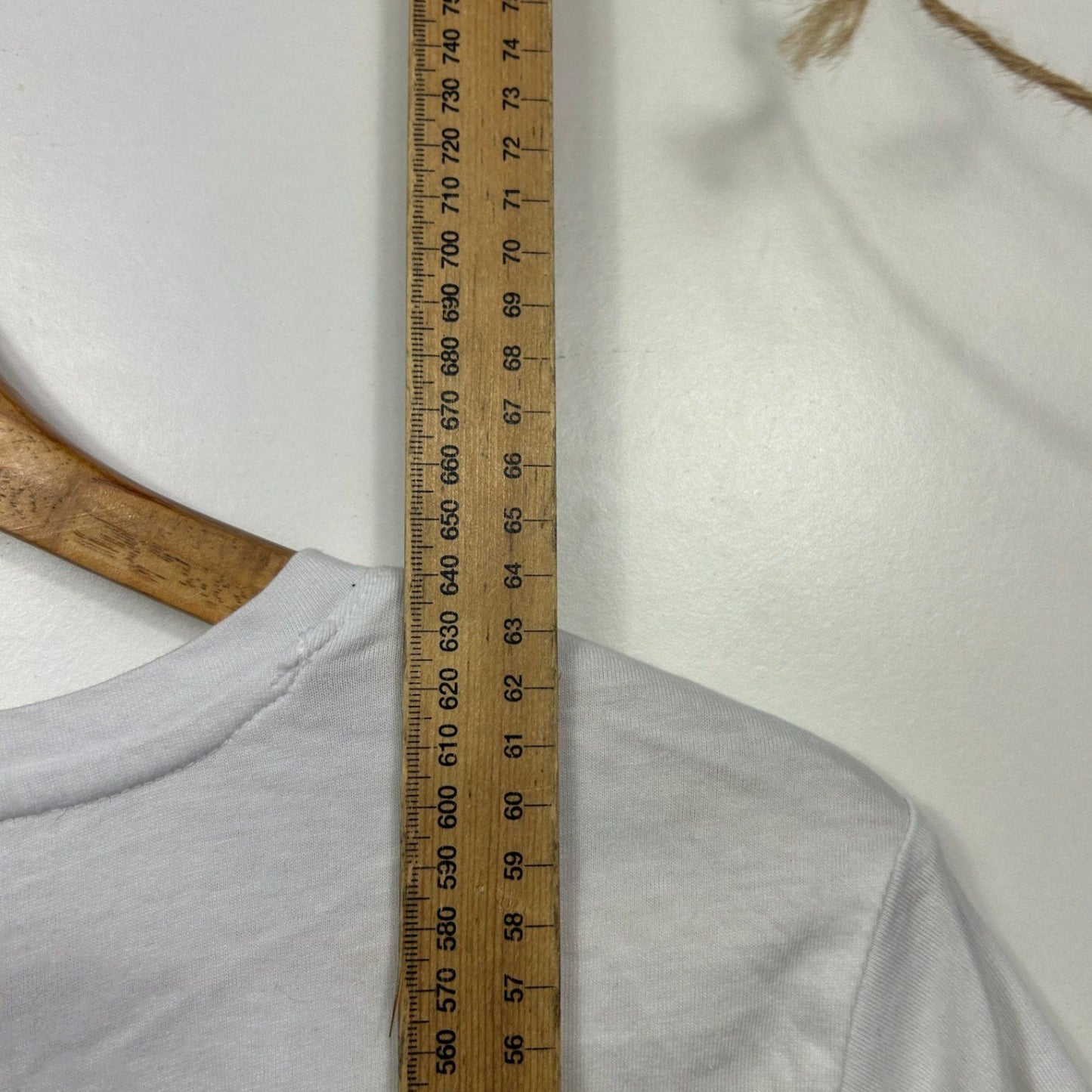 I love Earth White Short Sleeve Crew Neck Basic Tee T-shirt Size 14