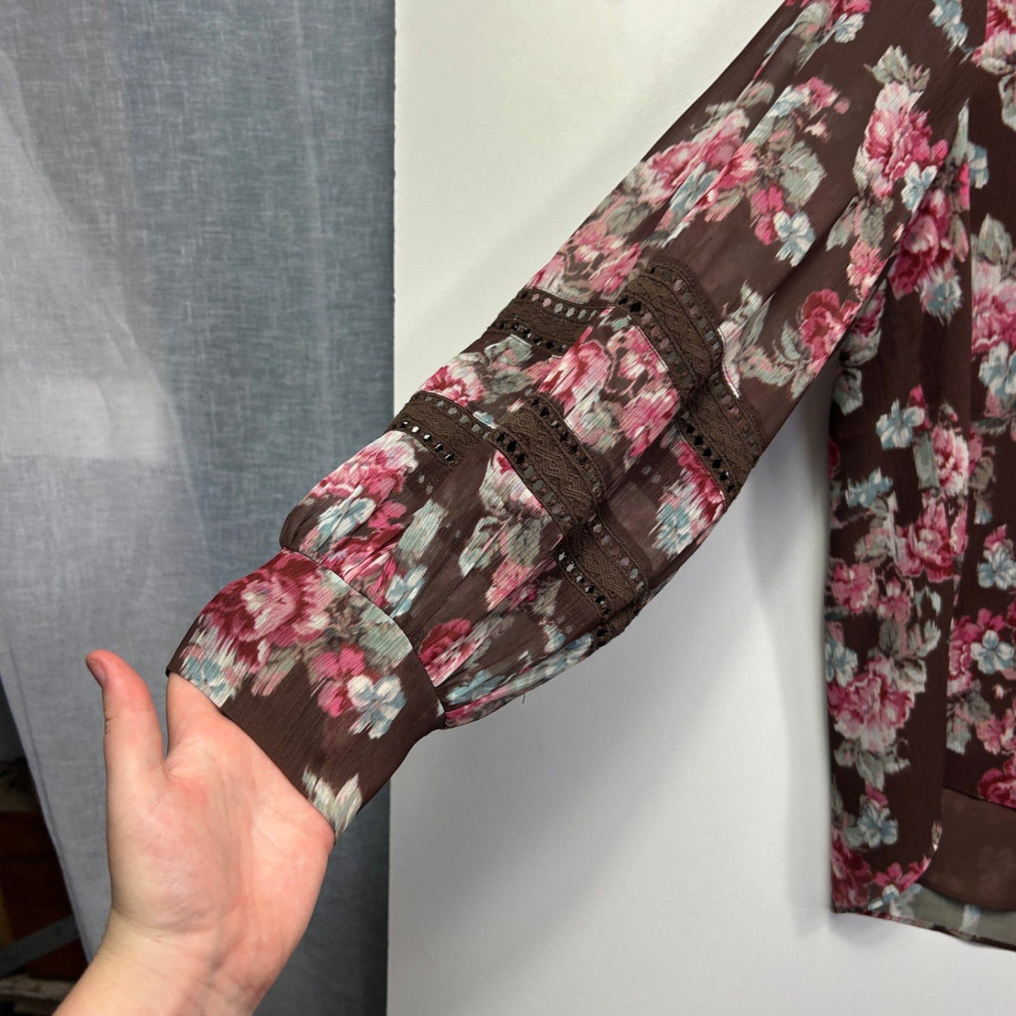 Just Jeans Brown Chocolate Floral Flowy Ruffle Blouse Top Size 18