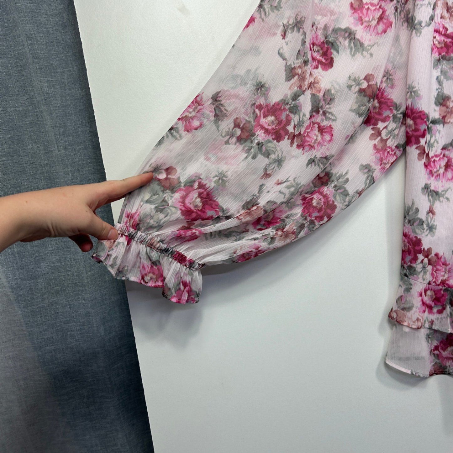 Just Jeans Pink Floral Flowy Ruffle Blouse Top Size 18