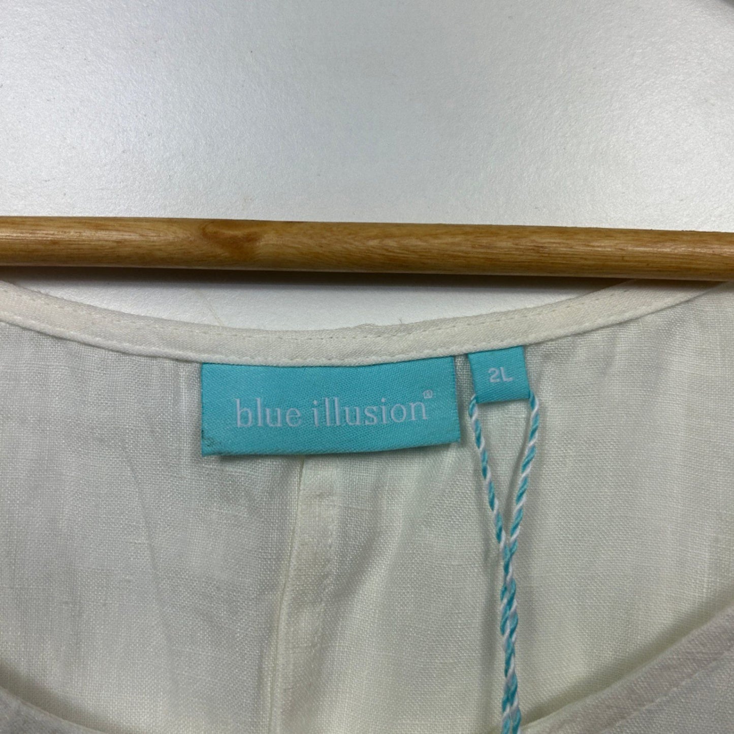 Blue Illusion White Linen Sleeveless Blouse Tunic Top Size 2XL