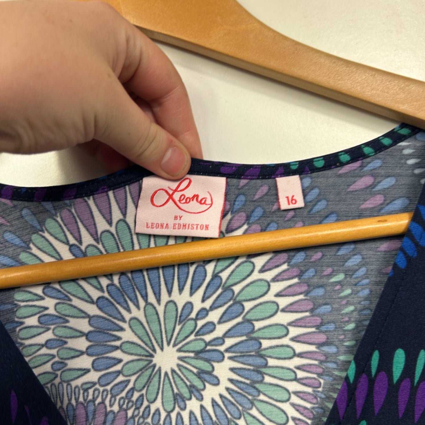 Leona Edmiston Black Blue Long Sleeve V Neck Dress Size 16