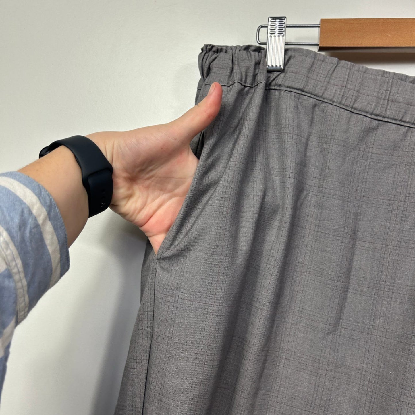 Fate + Becker Grey Check Pockets Elastic Waist Pants Trousers Size 18