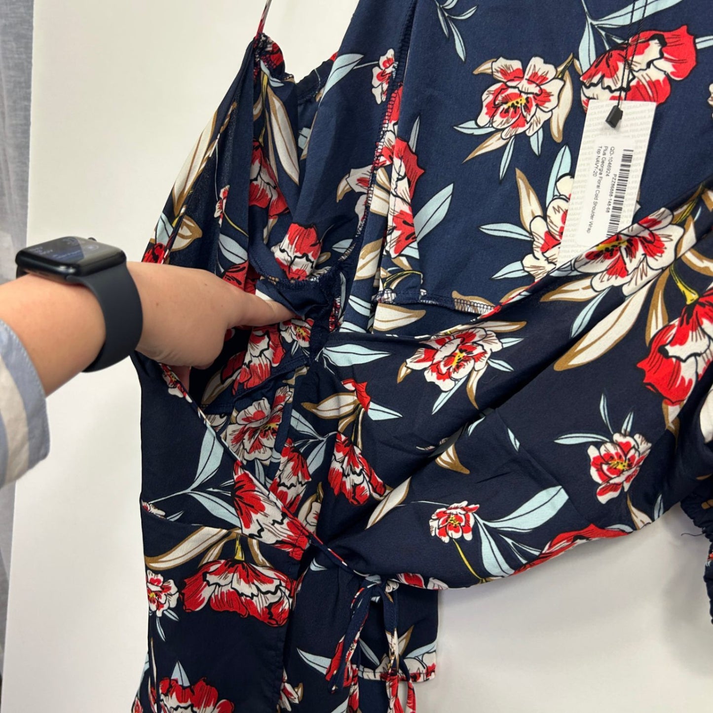 New Boohoo Navy Floral Cold Shoulder Puff Sleeve Top Size 20