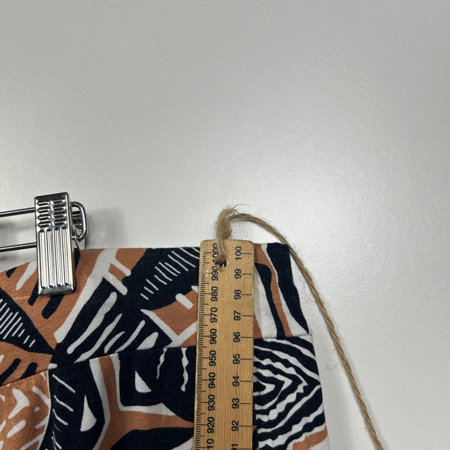 Virtuelle Black Biege Abstract Print Wide Leg Cropped Pants Size 22 XL Plus