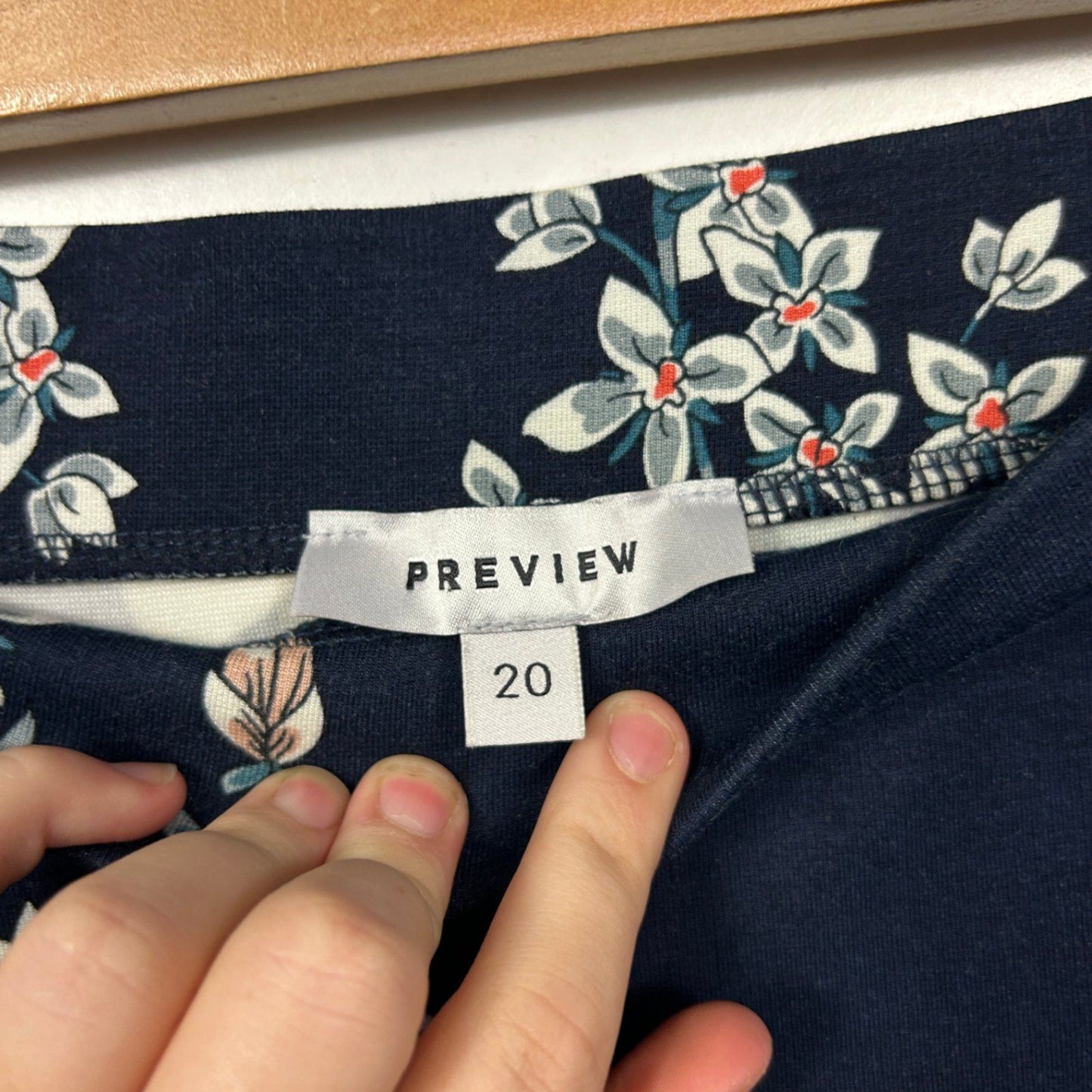 Preview Womens Navy Floral Viscose Blend Stretch Skirt Size 20