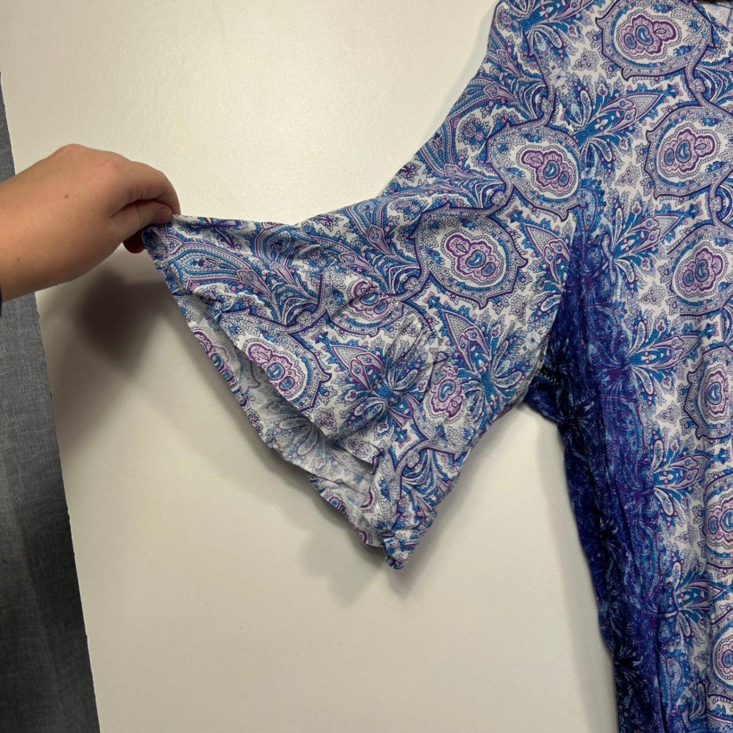 Rockmans Blue Bell Sleeve Paisley Print Top Blouse Size 20