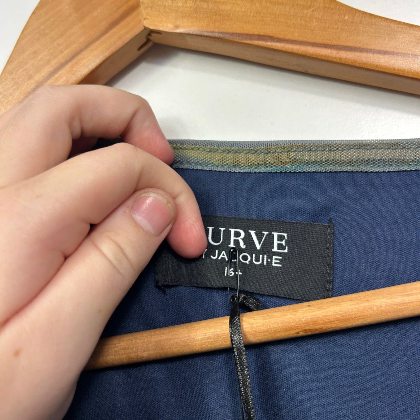 Jacqui E Curve Short Sleeve Multicoloured Shift Dress Size 16 Plus