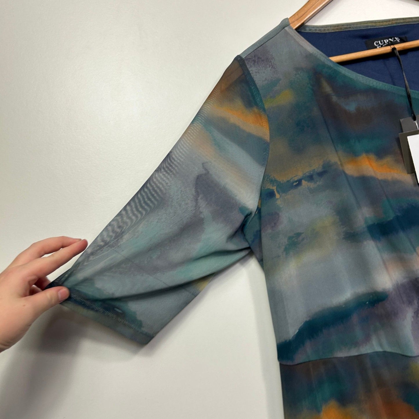 Jacqui E Curve Short Sleeve Multicoloured Shift Dress Size 16 Plus