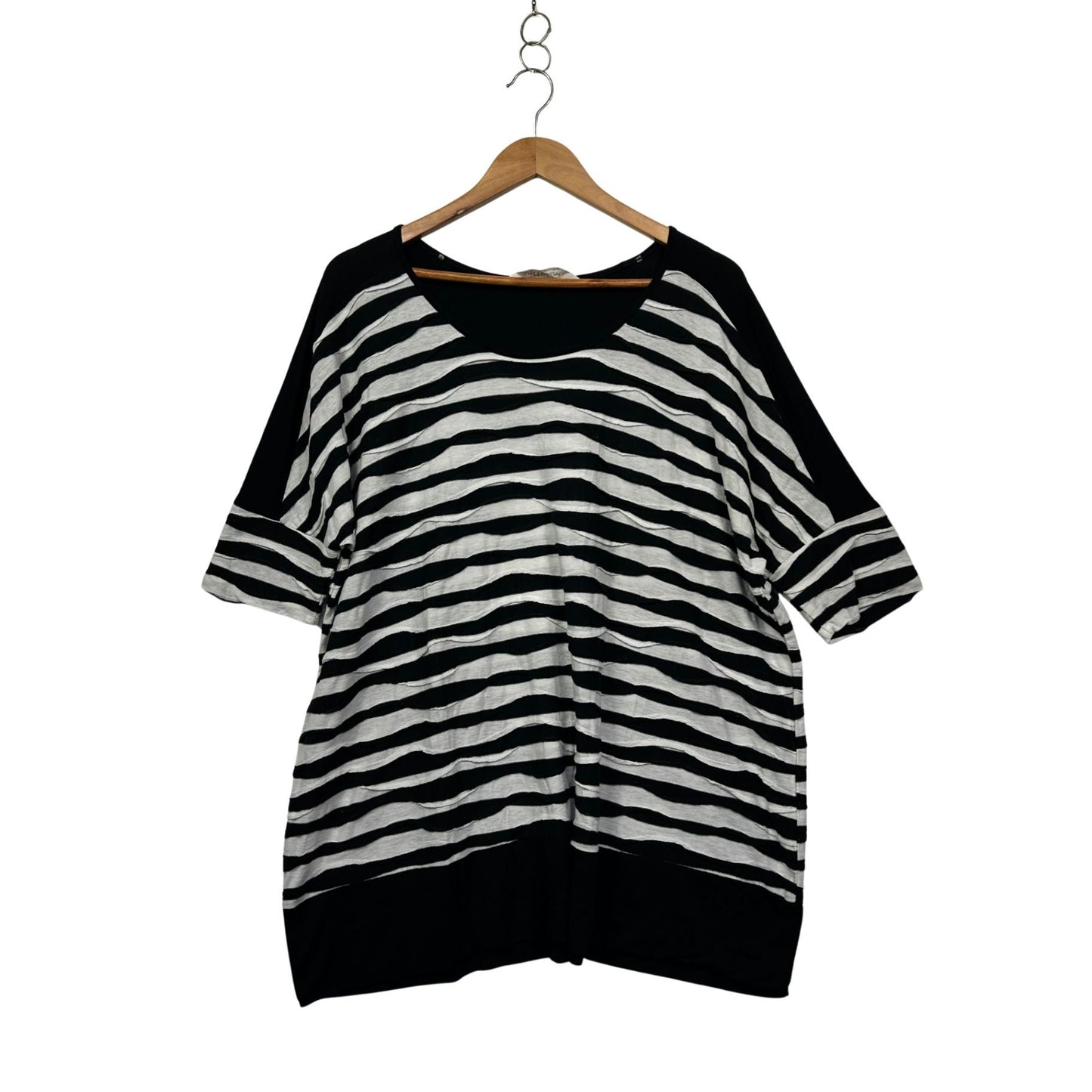 Virtuelle Black White Striped Short Sleeve Casual Top Size 14 - 16 XS Plus