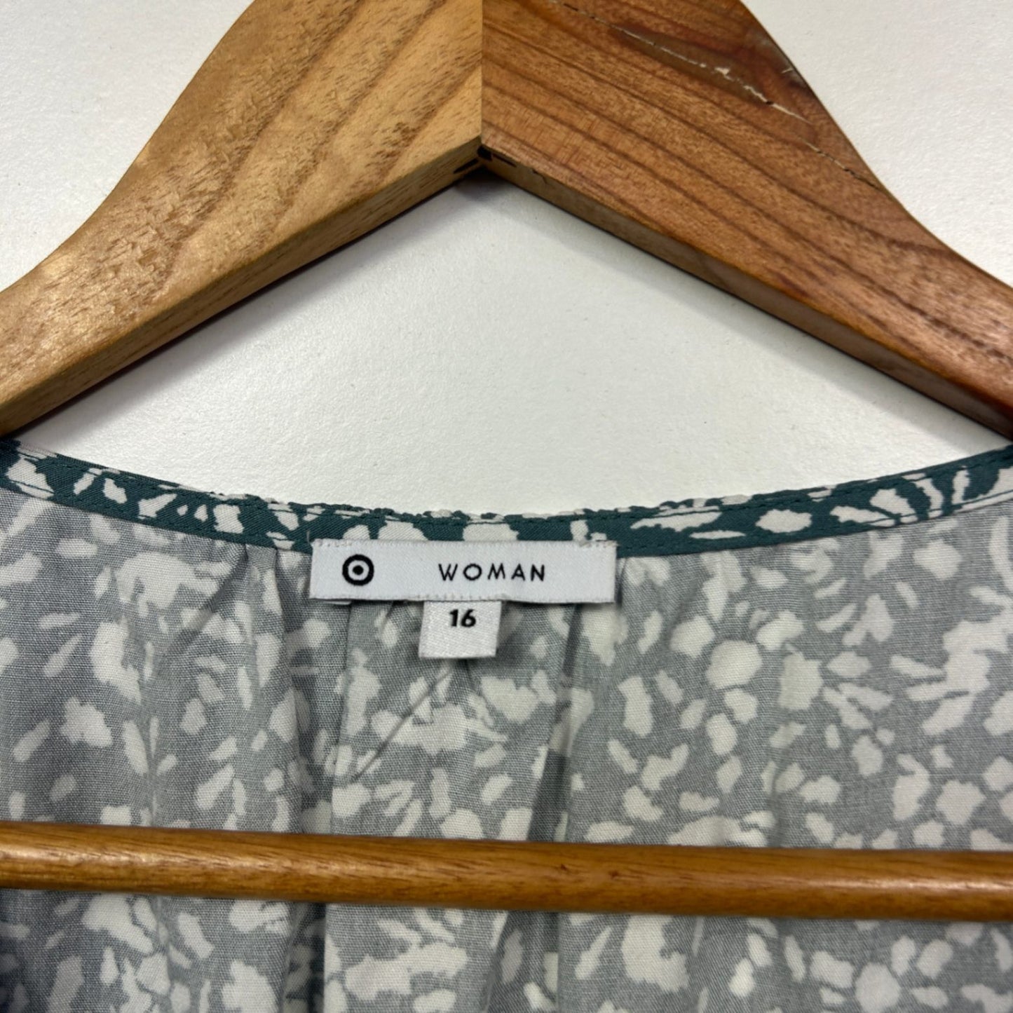 Target Green White Short Sleeve Knee Length Fit & Flare Dress Size 16