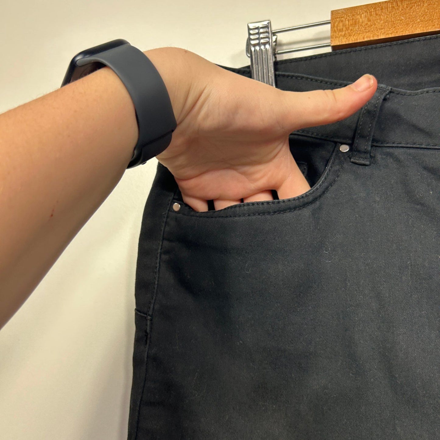 Millers Black Cropped Pants Jeans Size 16