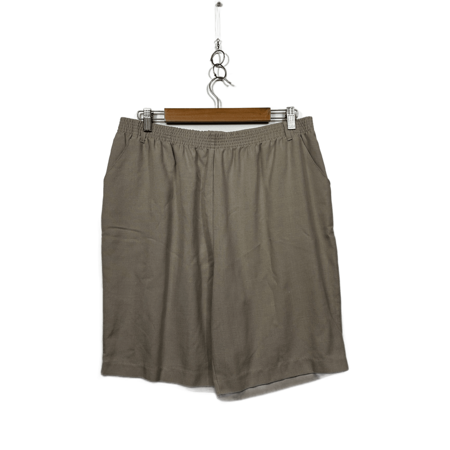 Millers Womens Pockets Beige Shorts Size 16