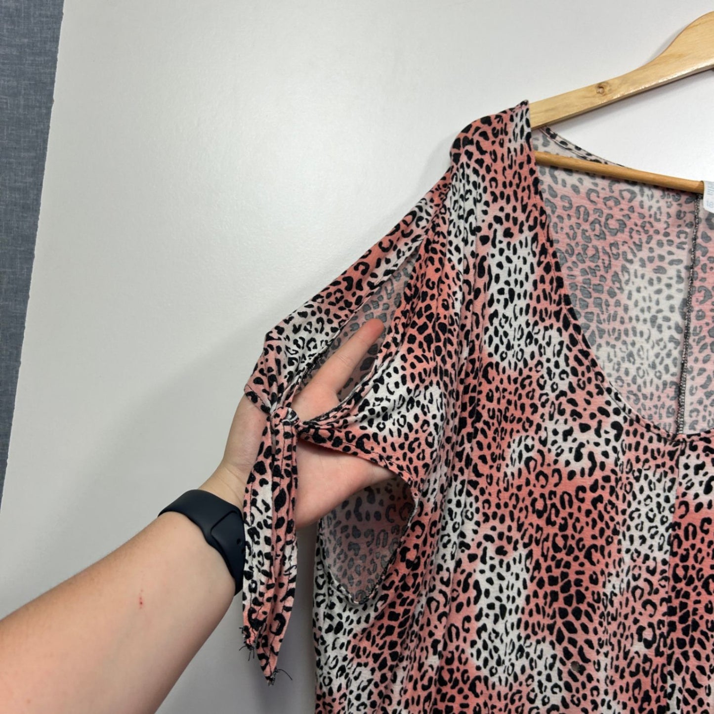 Avella Animal Print Linen Blend Short Sleeve Tunic Top Blouse Size 18