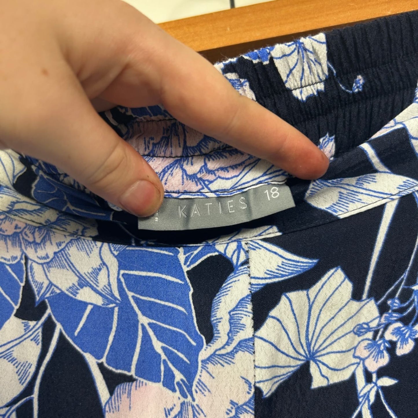 Katies Blue Floral Wide Leg Cropped Trousers Pants Size 18