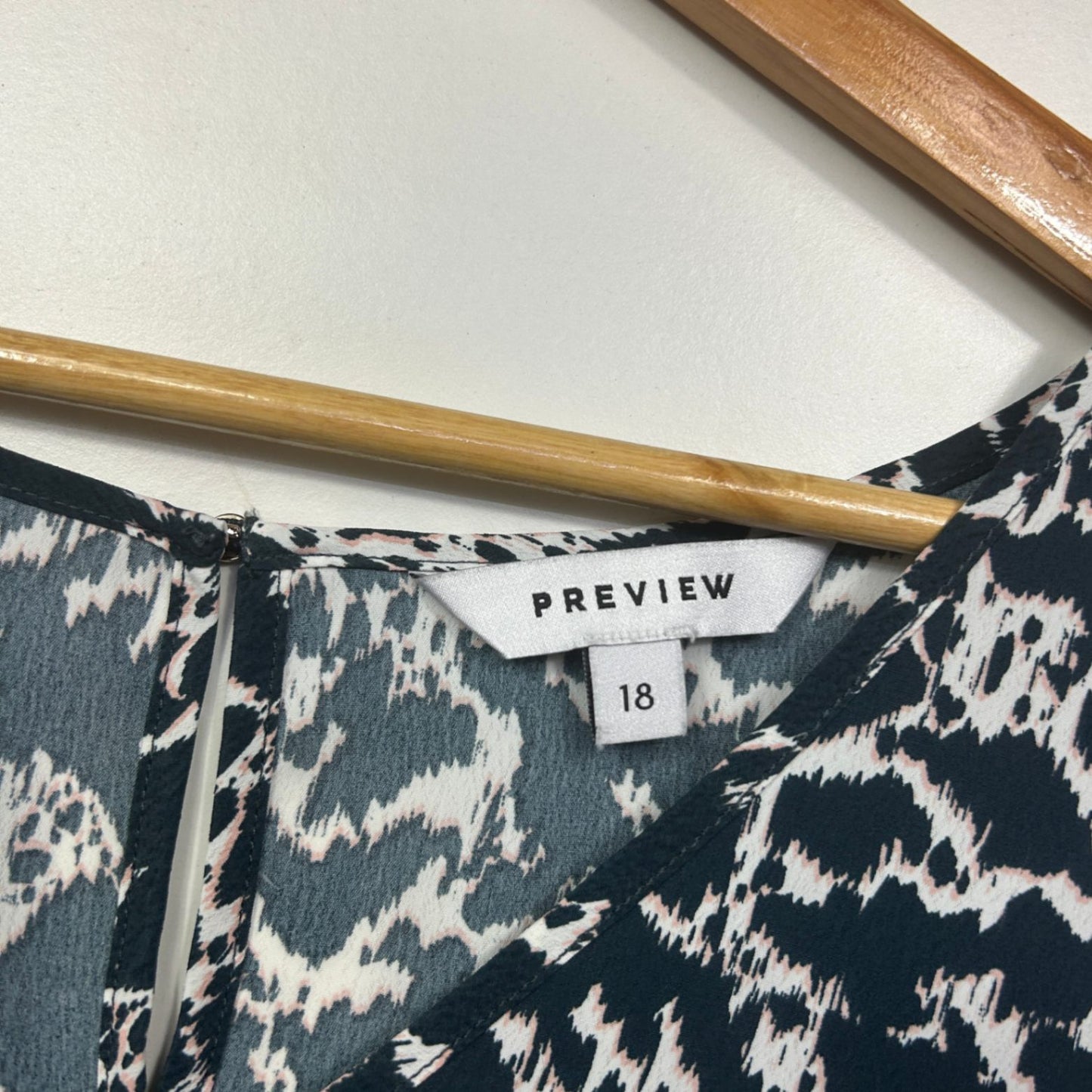 Preview Womens Black White Short Sleeve Top Blouse Size 18