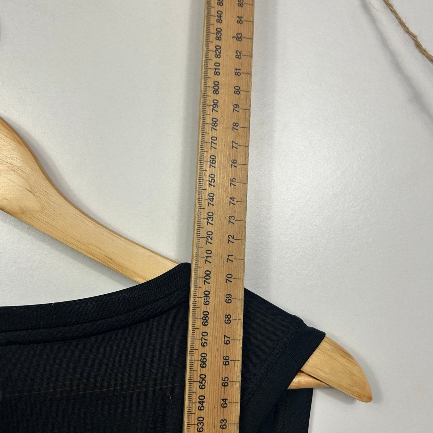 Circuit Curve Womens Black Sleeveless Round Neck Activewear Tank Top Size 22