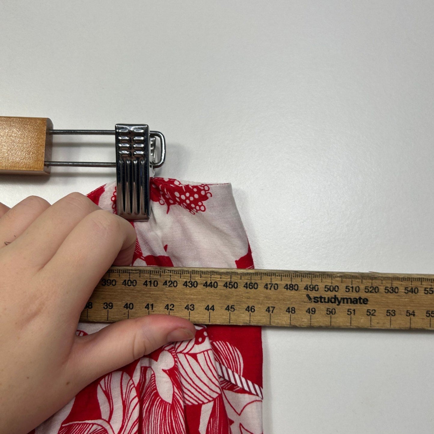 Gordon Smith Red White Floral A-line Skirts Size 16