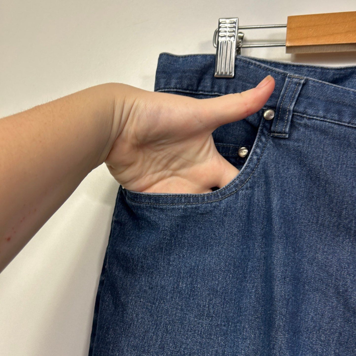 Yarra Trail Womens Blue Straight Leg Jeans Size 16