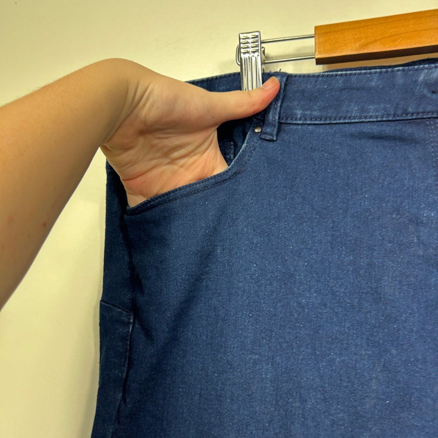 Millers Blue Denim Classic Straight Leg Stretch High Rise Jeans Size 20