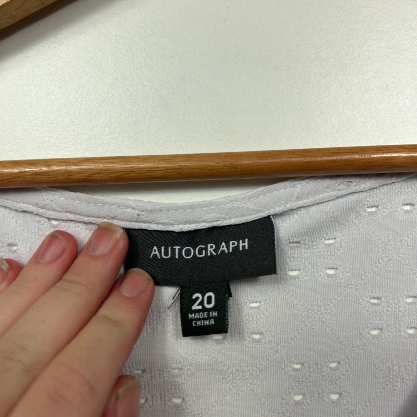 Autograph Broderie White Cotton Short Sleeve V-Neck Casual Blouse Top Size 20