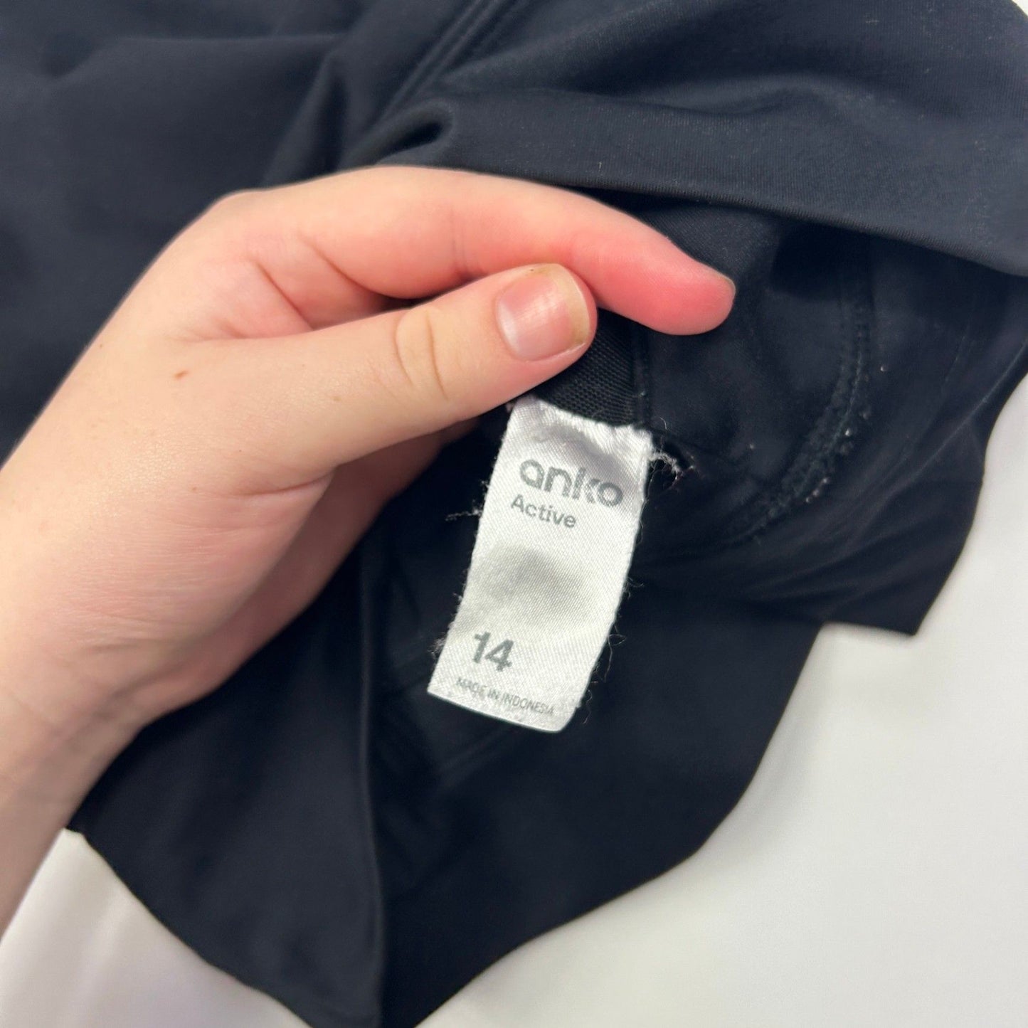 Anko Active Sports Crop Top Size 14 Black Stretch Gym Cross Back